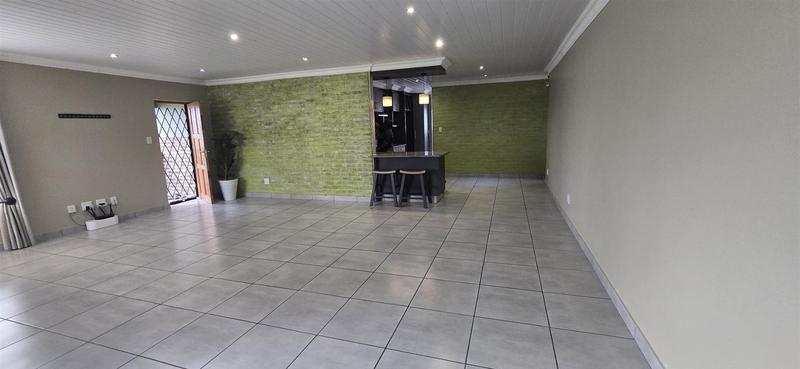 3 Bedroom Property for Sale in Reebok Western Cape